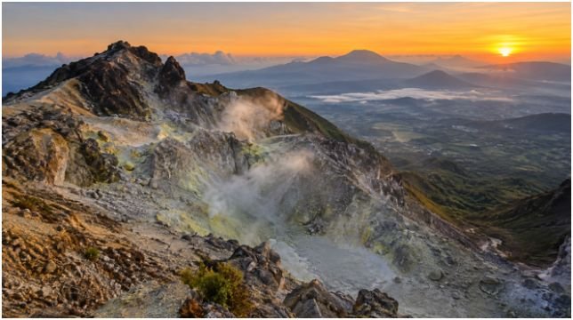 Sunrise Climbs up Mount Sibayak in Berastagi